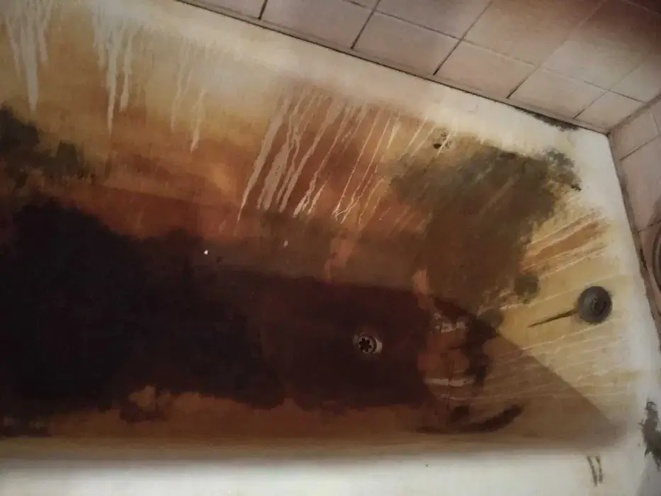 Batht before restoration in London